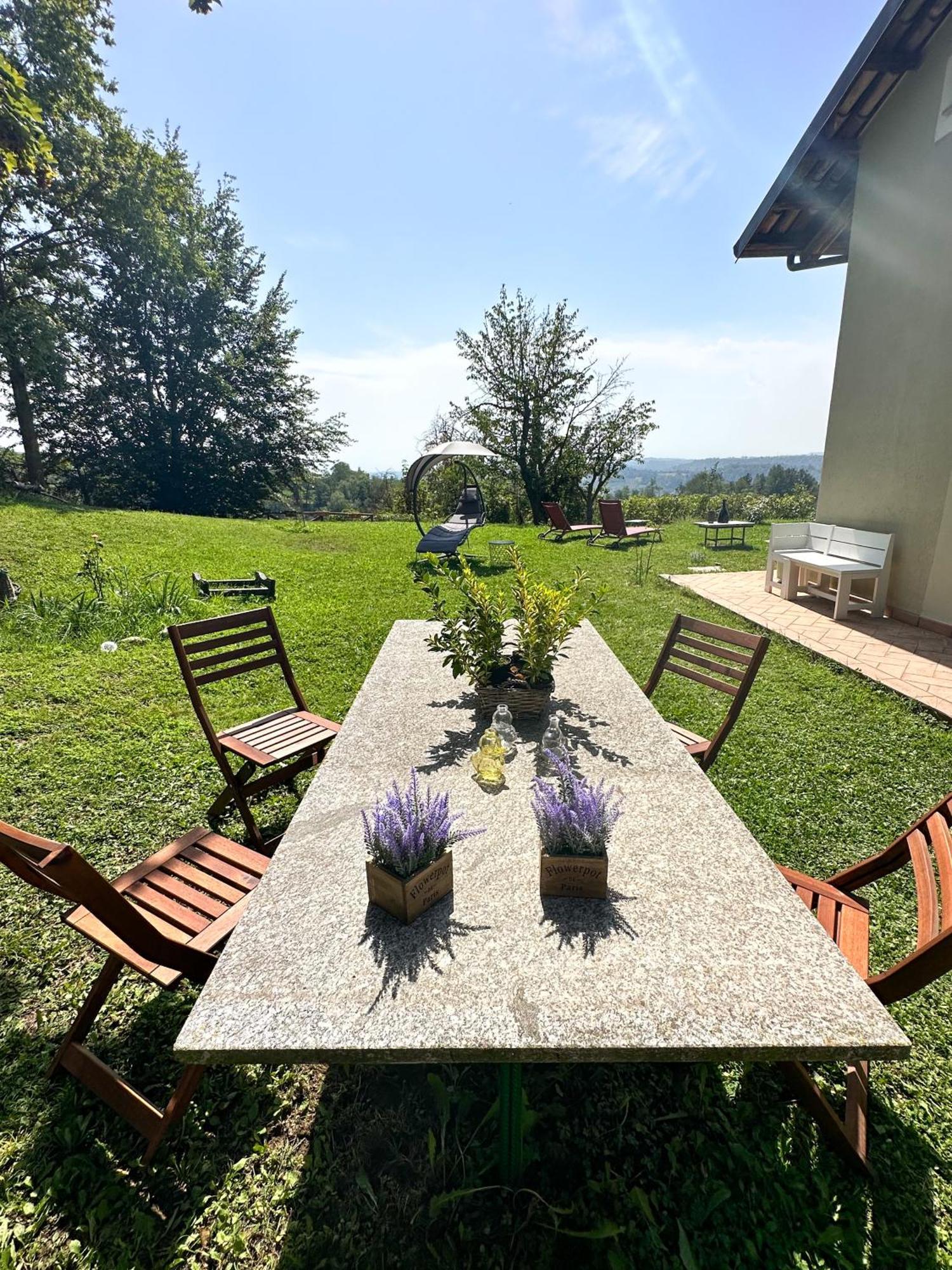 Just Langhe Casa Barolo Villa Novello Eksteriør billede